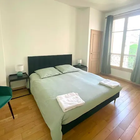 Apartment Gustave - Charming Eiffel Tower - Paris