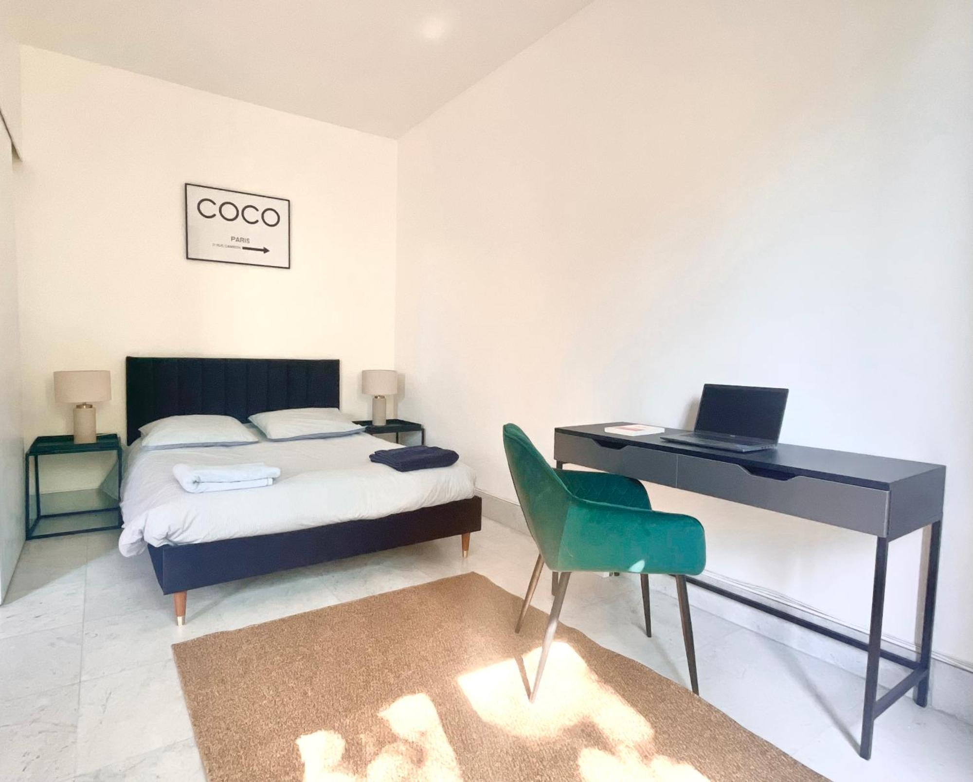 Gustave - Charming Eiffel Tower - Apartment *