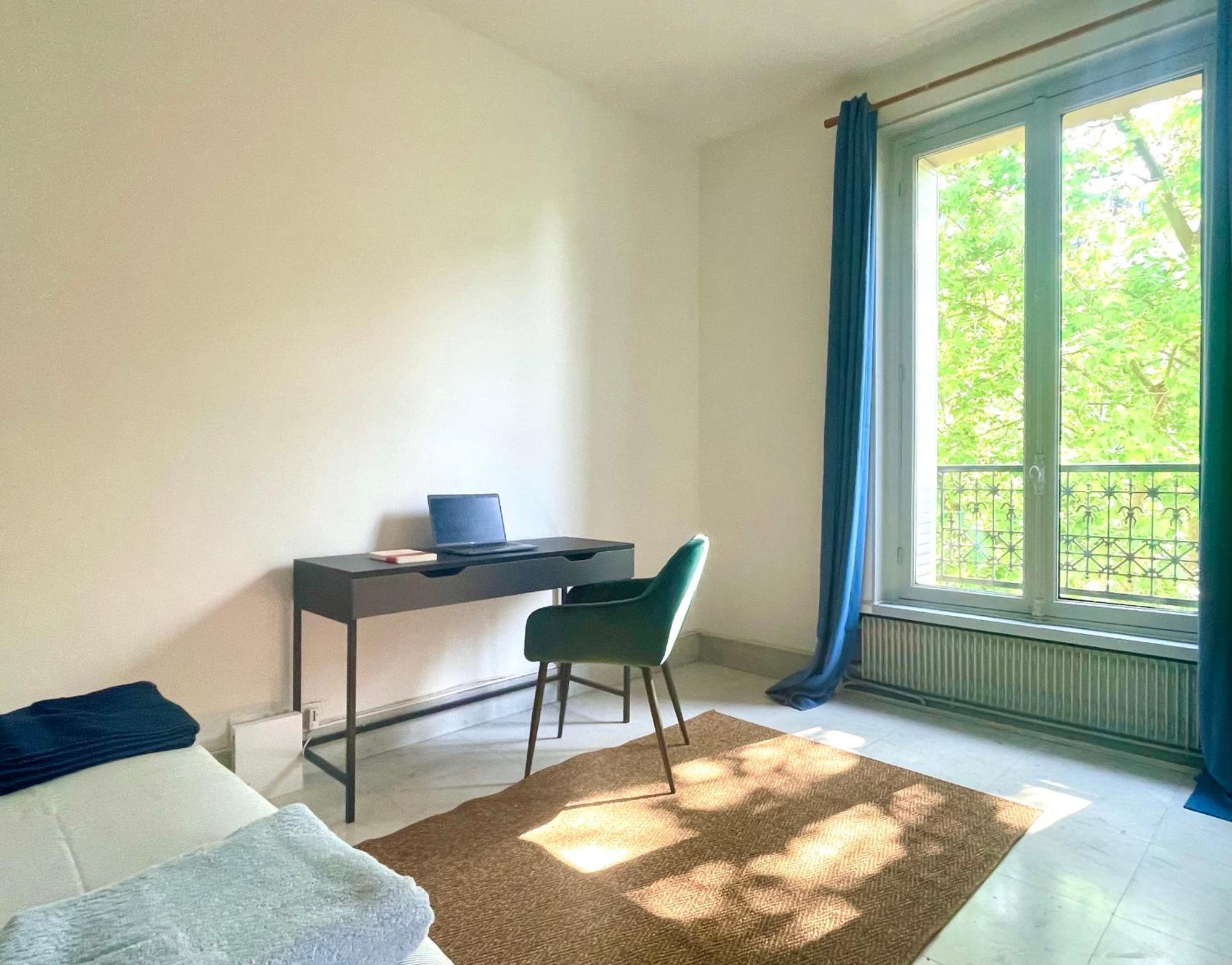 Gustave - Charming Eiffel Tower - Apartment Paris