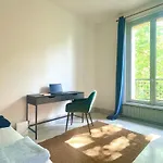 Gustave - Charming Eiffel Tower Appartement -